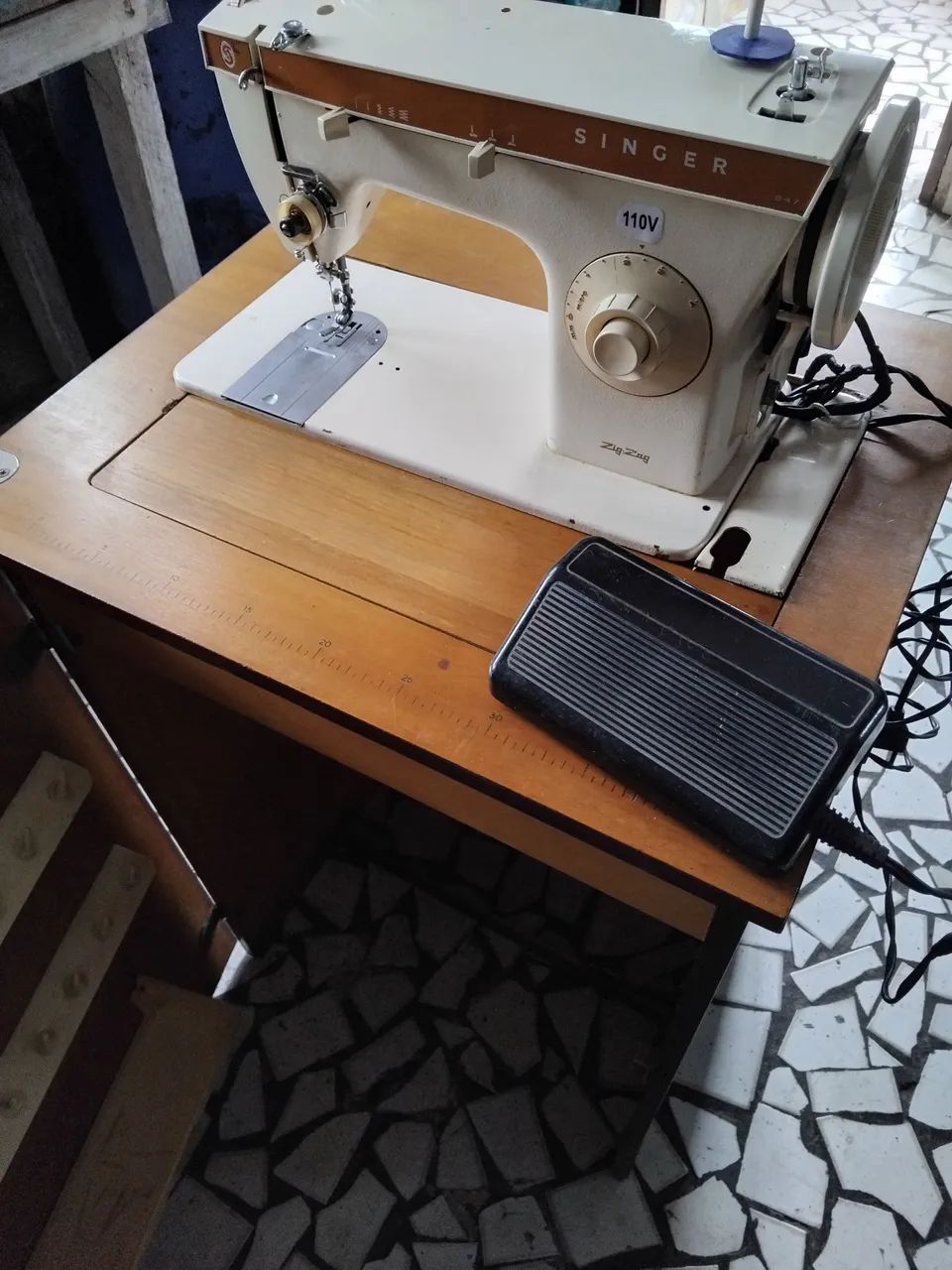Maquina de costura zig zag. 247 - Foto 2