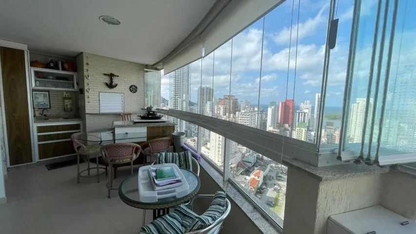 Locação anual apartamento Balneário Camboriú