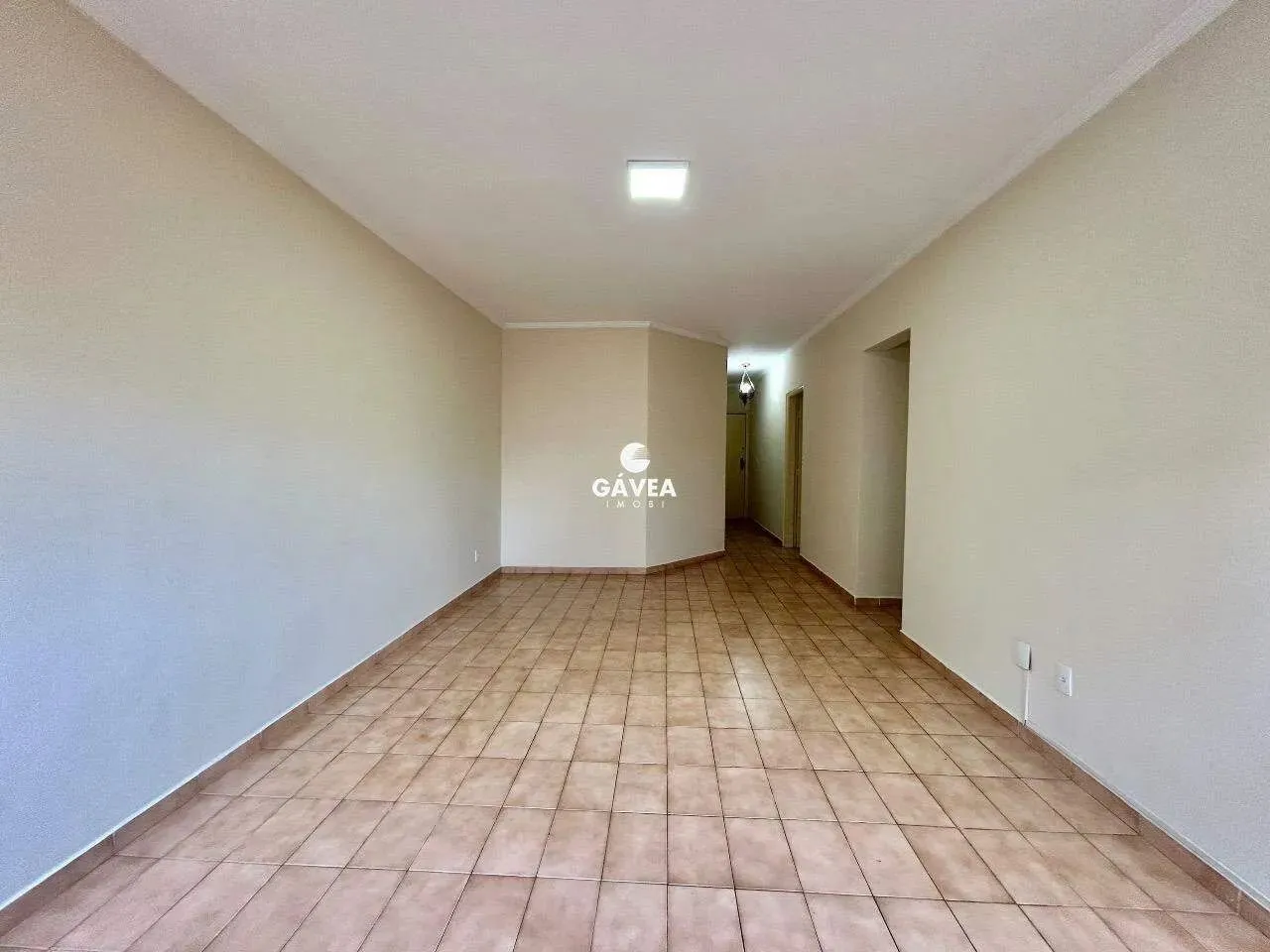 Apartamento para aluguel no Embaré em Santos.