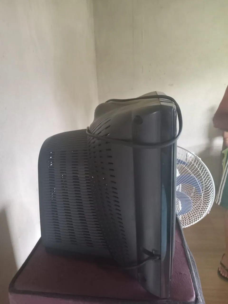 Old color television64573483836930122