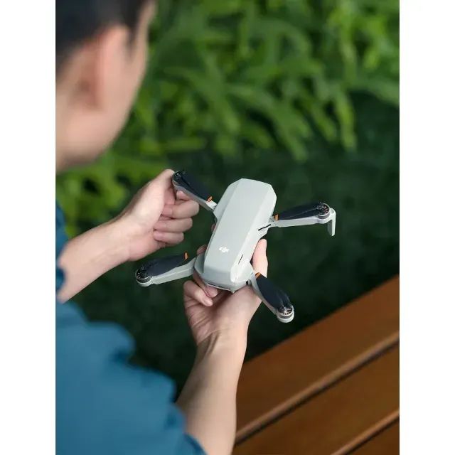 Drone Dji Mini 2 Se Fly More Combo + Cartão de memória - Foto 4