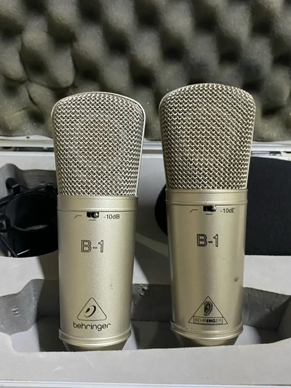 Microfone condensador Behringer B-1