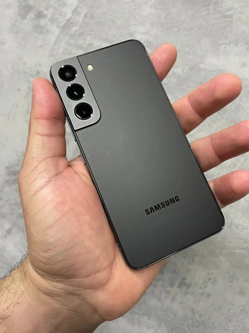 Samsung Galaxy S22 5G 8/128gb Black Super Conservado - Celulares e