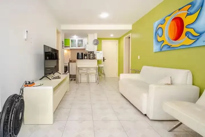 Apartamento (Padrão), com 2 quartos e 1 banheiros à Venda, 46 m² em Curitiba/PR