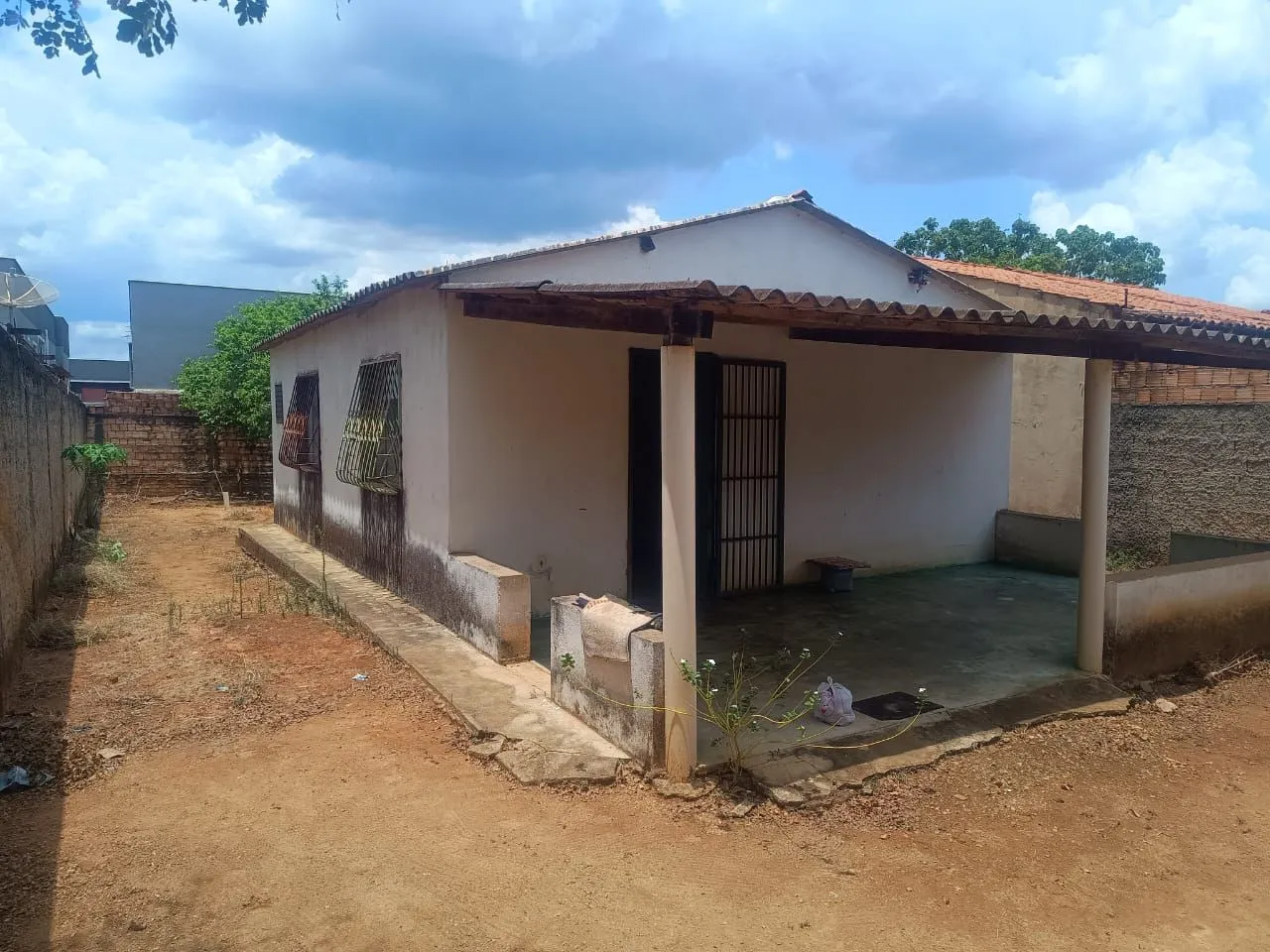 Casa jardim ingá (PED X)