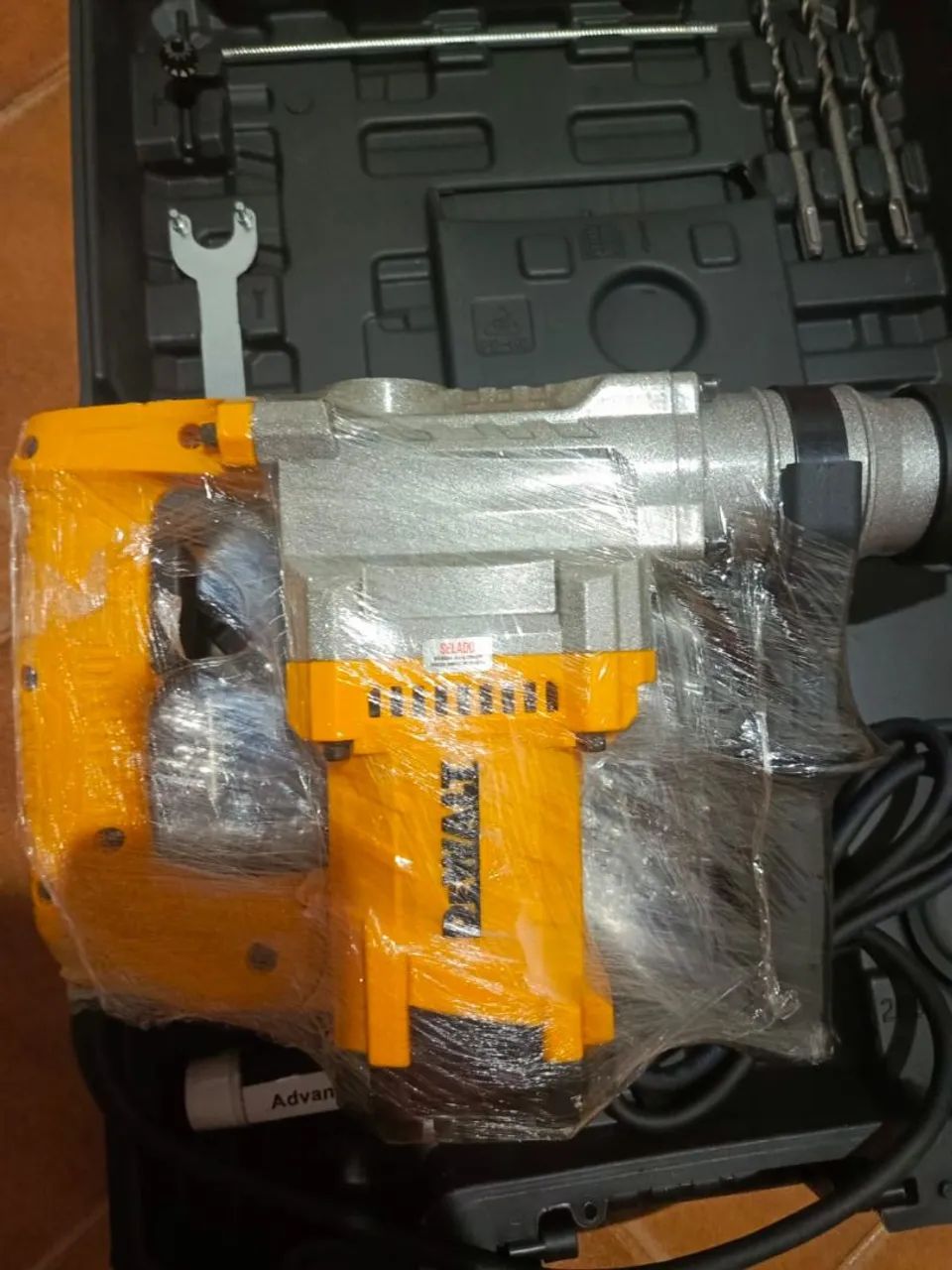 Vende martelete dewart 5.5kilos - Foto 4