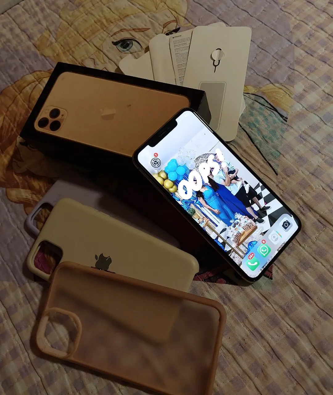 iPhone 11 Pro Max 64Gb Dourado