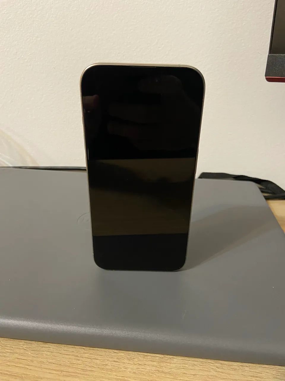 Iphone 15 PRO 256gb - Foto 2
