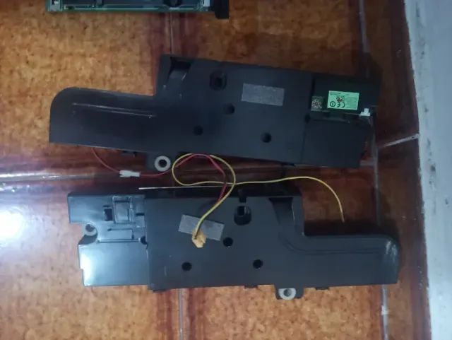 Par De Alto Falantes De Tv Samsung Un49k5300