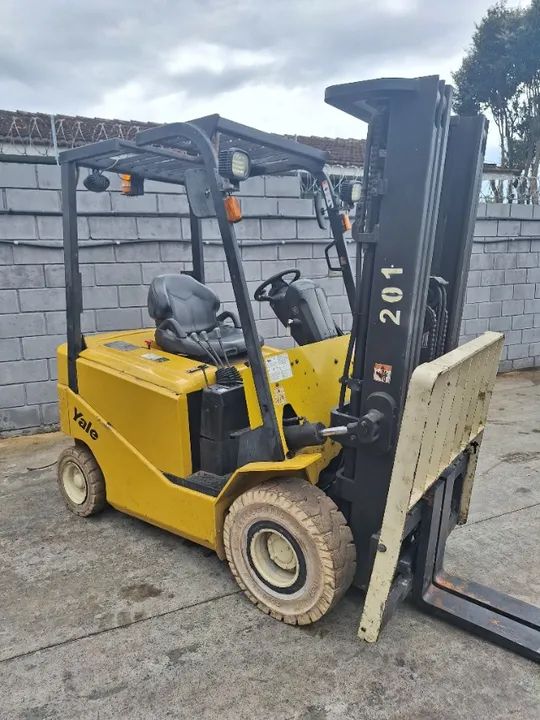 Empilhadeira elétrica Hyster 2,5ton - Foto 3