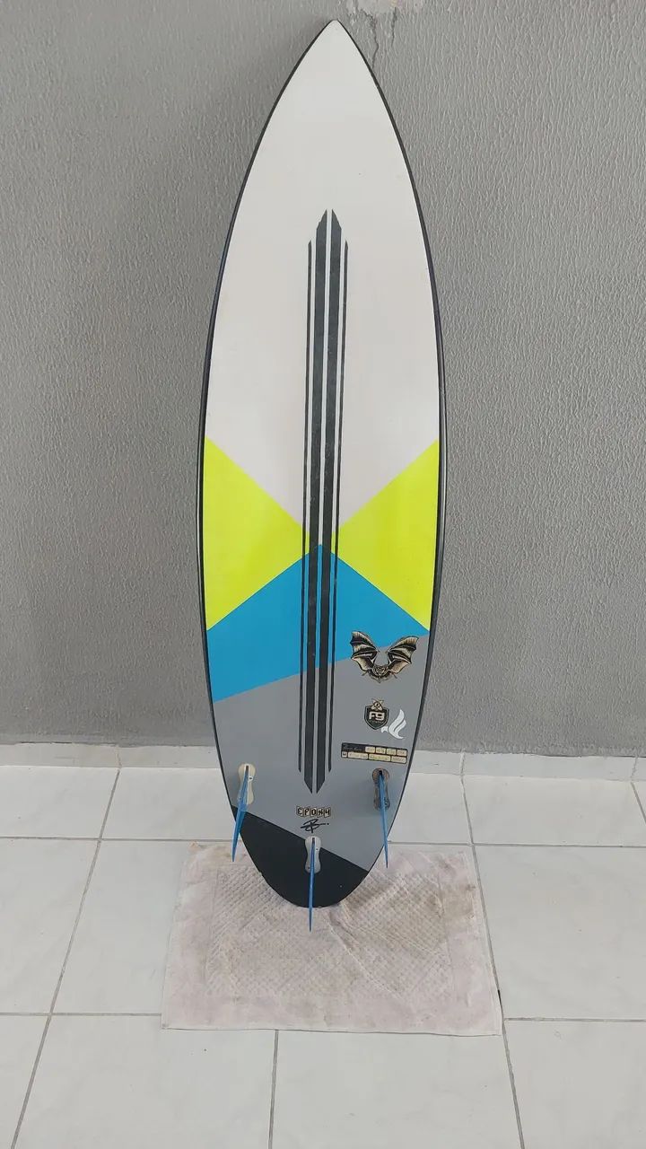 Prancha de Surf 5'11 com leash profissional  - Foto 4