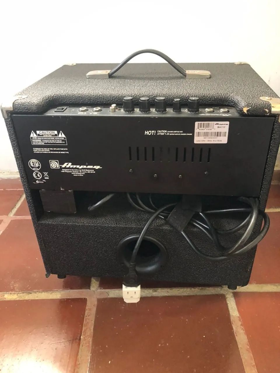 Amplificador AMPEG BA112 - Foto 2