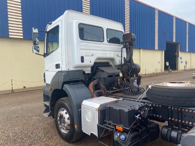Mercedes Benz Axor 3344 ano 2022 apenas 146.000 kms - Foto 8