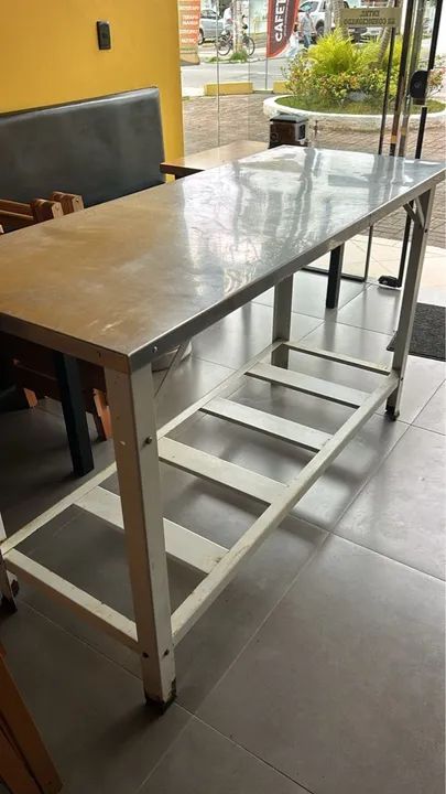 Mesa de aço inox para restaurante