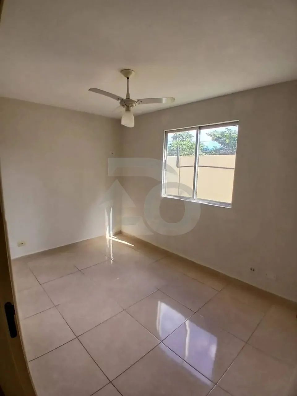 Apartamento no Condomínio Vivendas do Bosque com 3 Quartos, Varanda, Garagem e Lazer