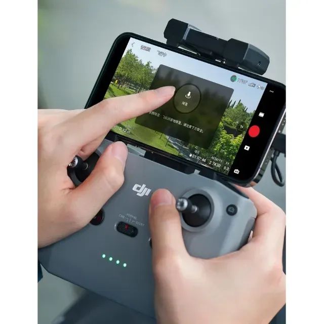 Drone Dji Mini 2 Se Fly More Combo + Cartão de memória - Foto 2