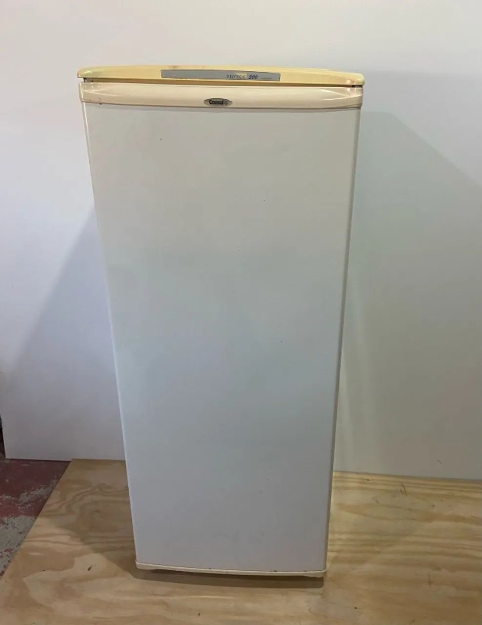 Geladeira consul, practice, 300 litros, 1 porta.