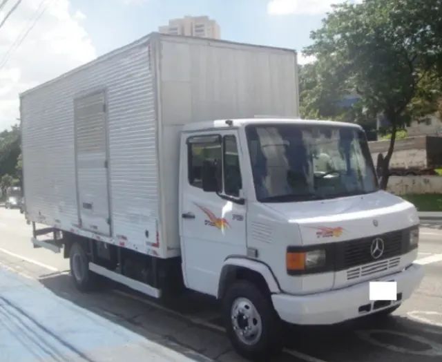 Mercedes-Benz 710 2012 Bau  - Foto 4