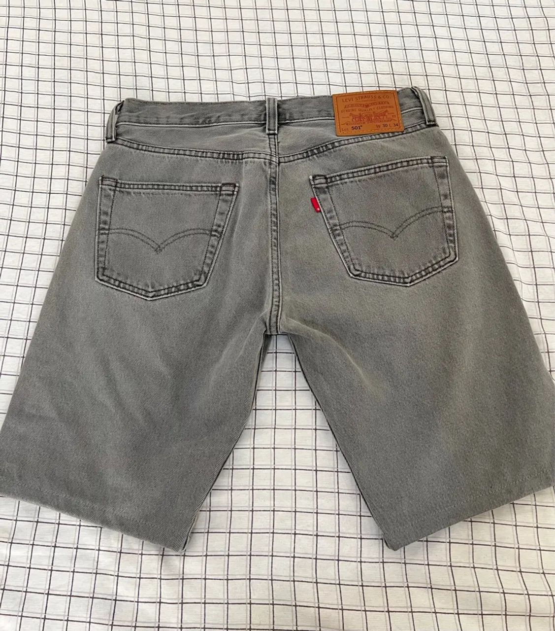 Bermuda Jeans Levis original  - Foto 4