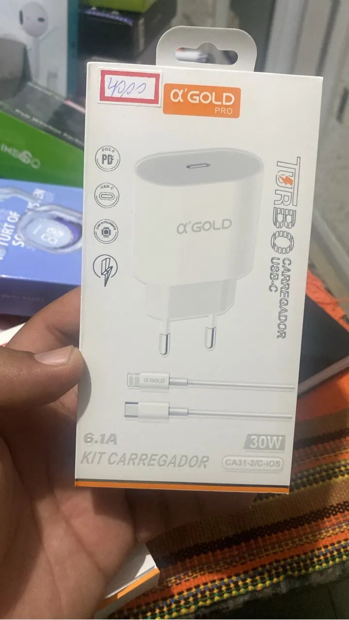 Vende-se carrega de iPhone  marca a?gold