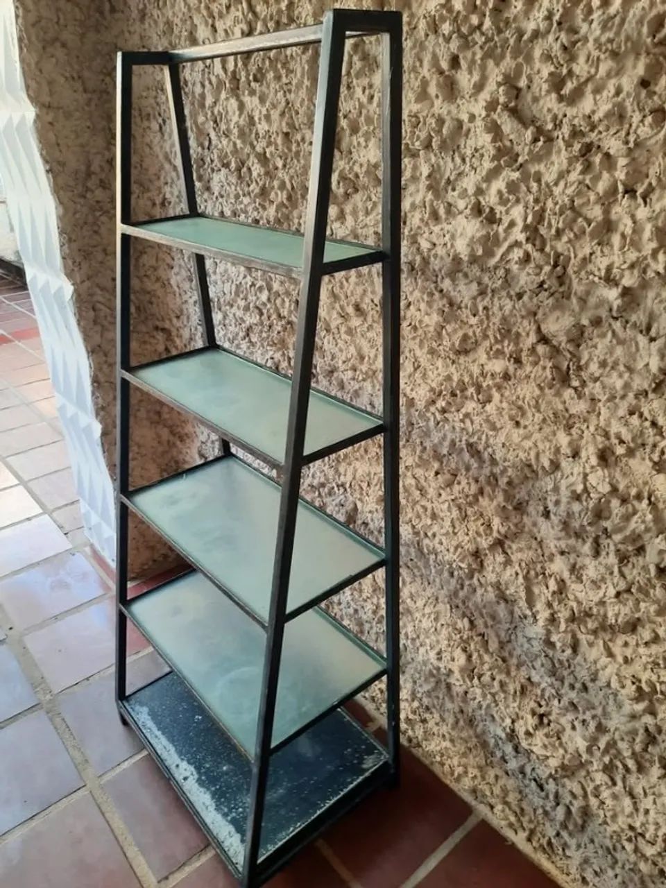 Expositor de Ferro com 5 Prateleira de Vidro - Foto 3
