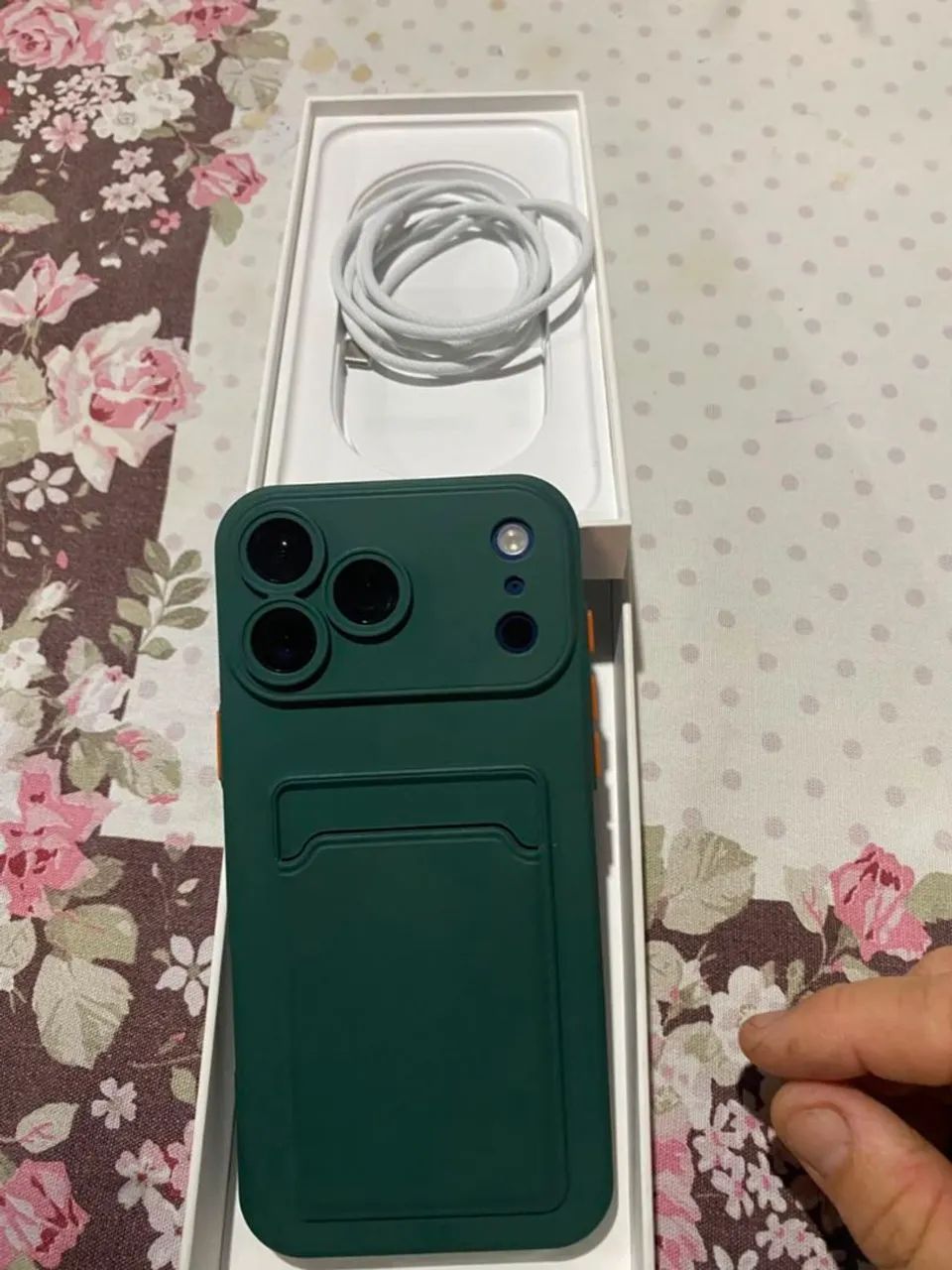 Vendo lindo iPhone 17 pro Max simplesmente impecável  - Foto 4