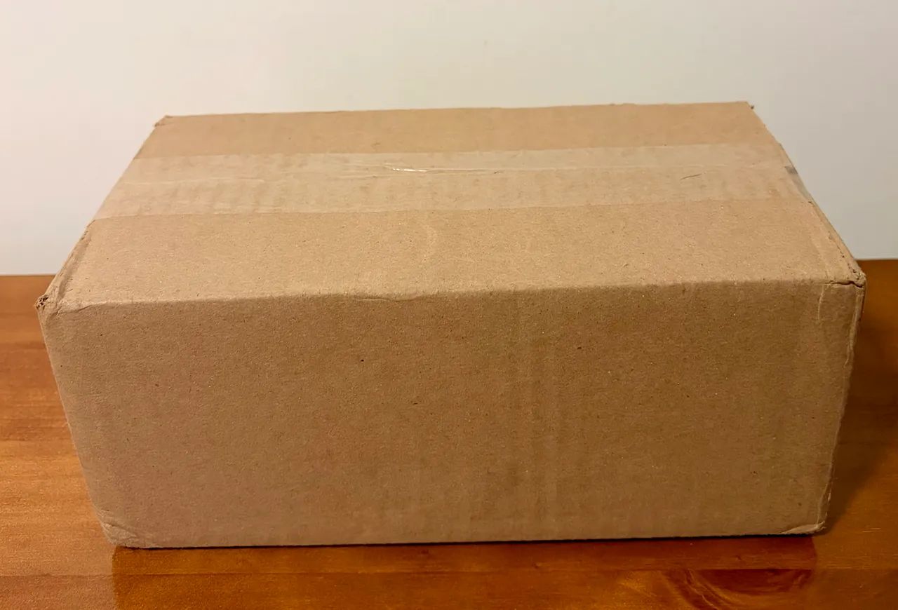 Case lacrada booster box Pokémon Escuridão Absoluta (144 boosters) - Foto 3