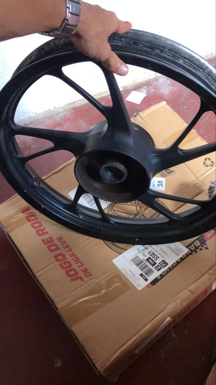 Roda traseira da 160 completa  nova nunca usada  - Foto 3