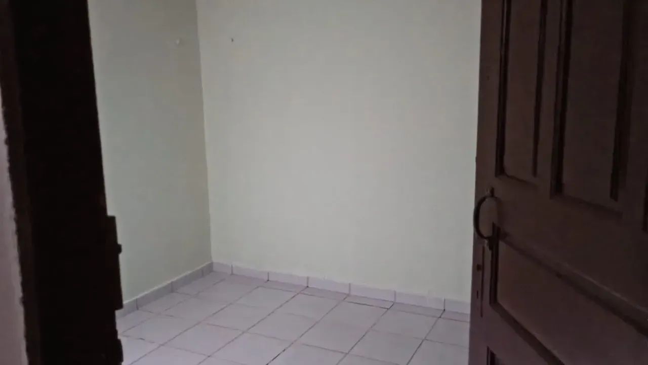 Alugo casa com 2 quartos em Canudos - Foto 3