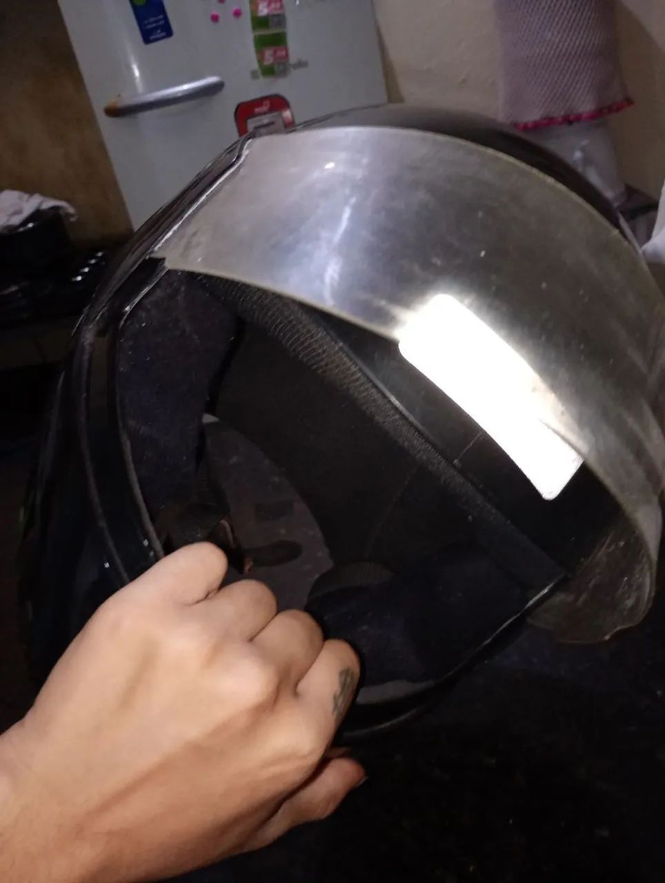 Vendo Capacete em boas condições  - Foto 3
