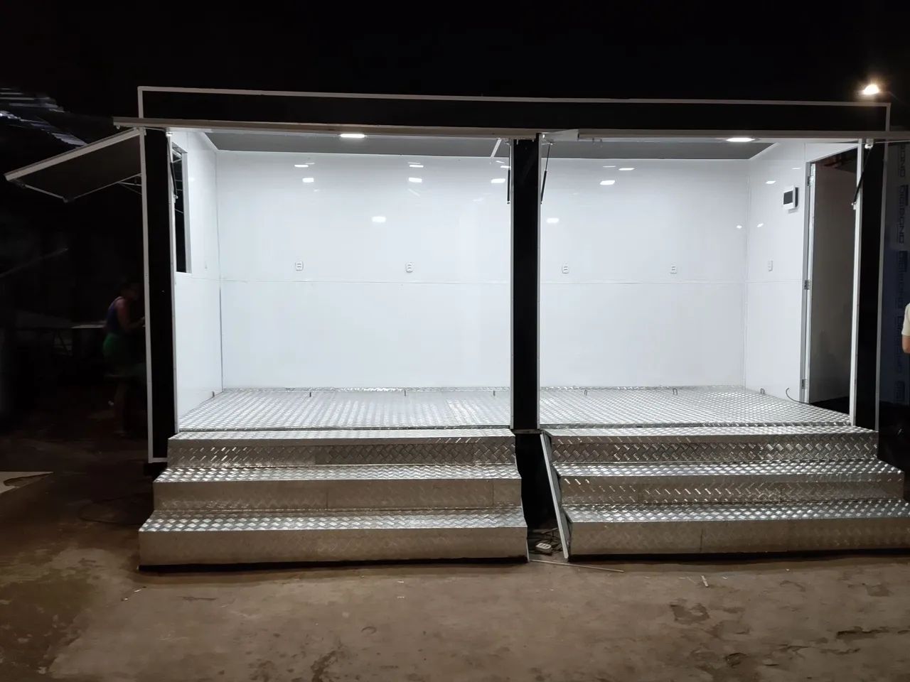 Trailer