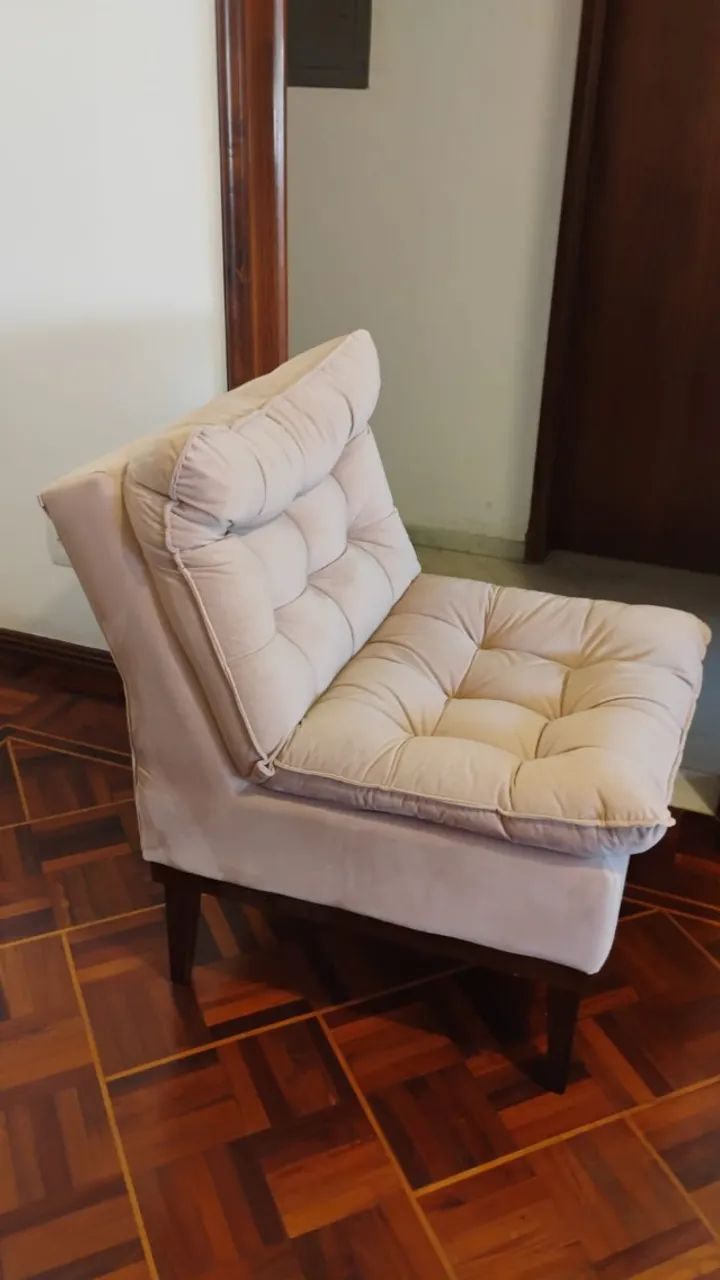 Poltrona Rose em ótimo estado - Foto 4