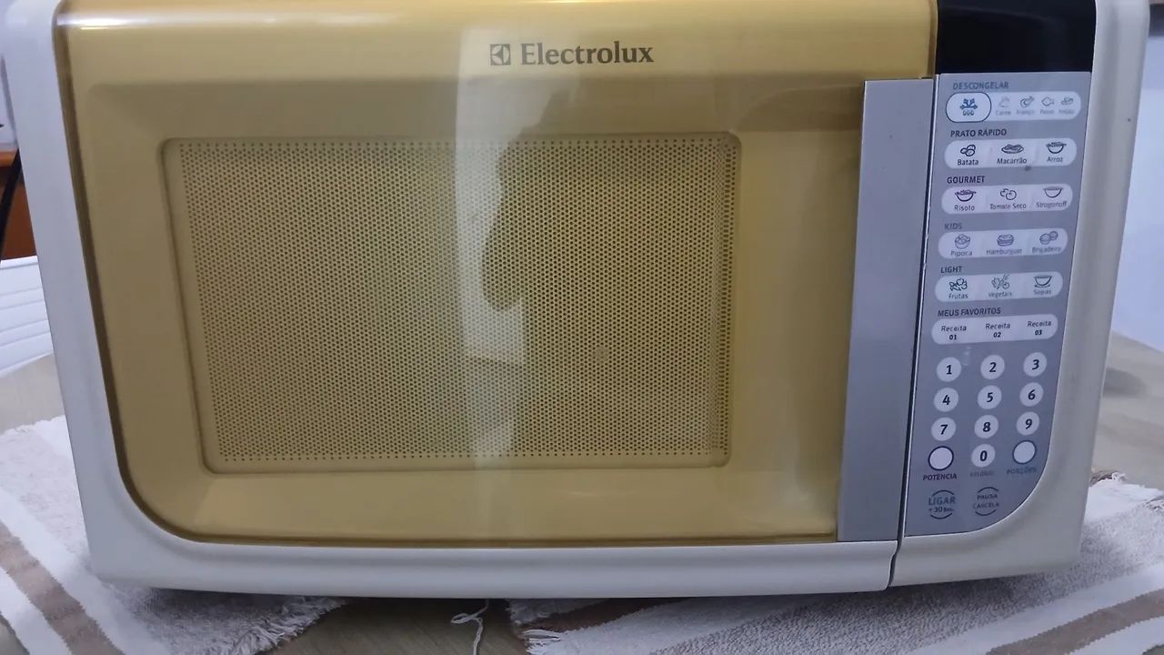 Microondas eletrolux 31L 