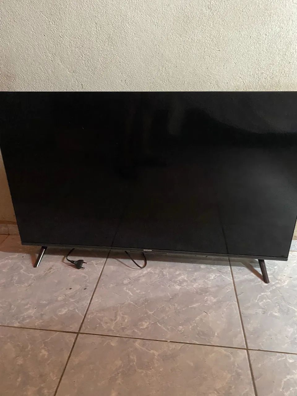 Tv semp 43 4k, somente 2 meses de uso - Foto 3