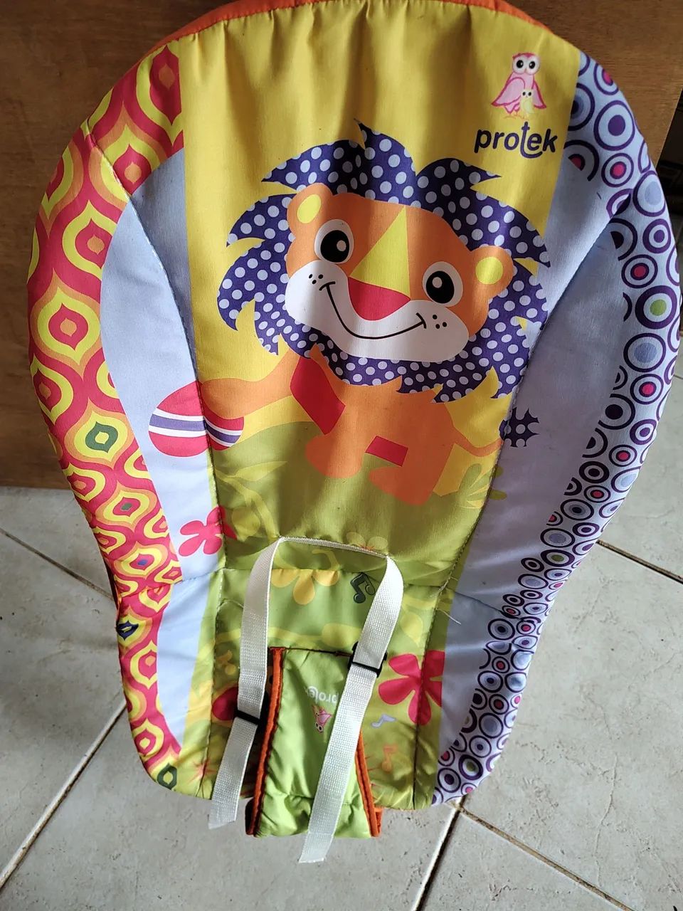 Cadeira de descanso infantil bebê com cinto