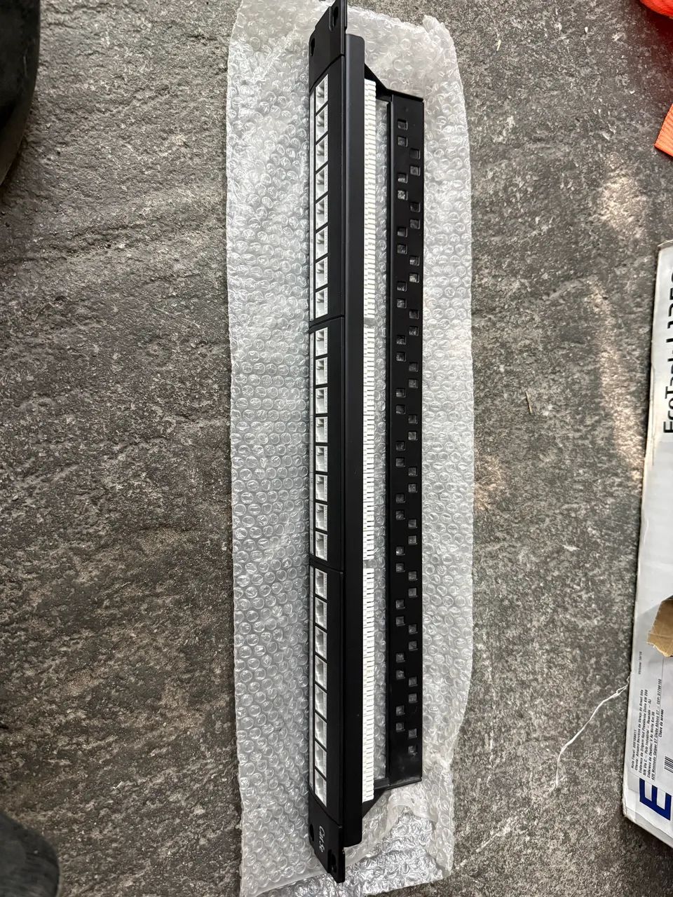 Patch Panel Leverpush 24 Portas Cat5e Rj45 19  1u Utp - Foto 2