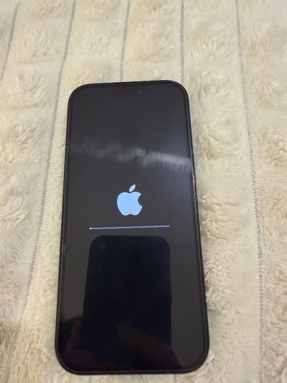 iPhone 16 pro 128 - Foto 2