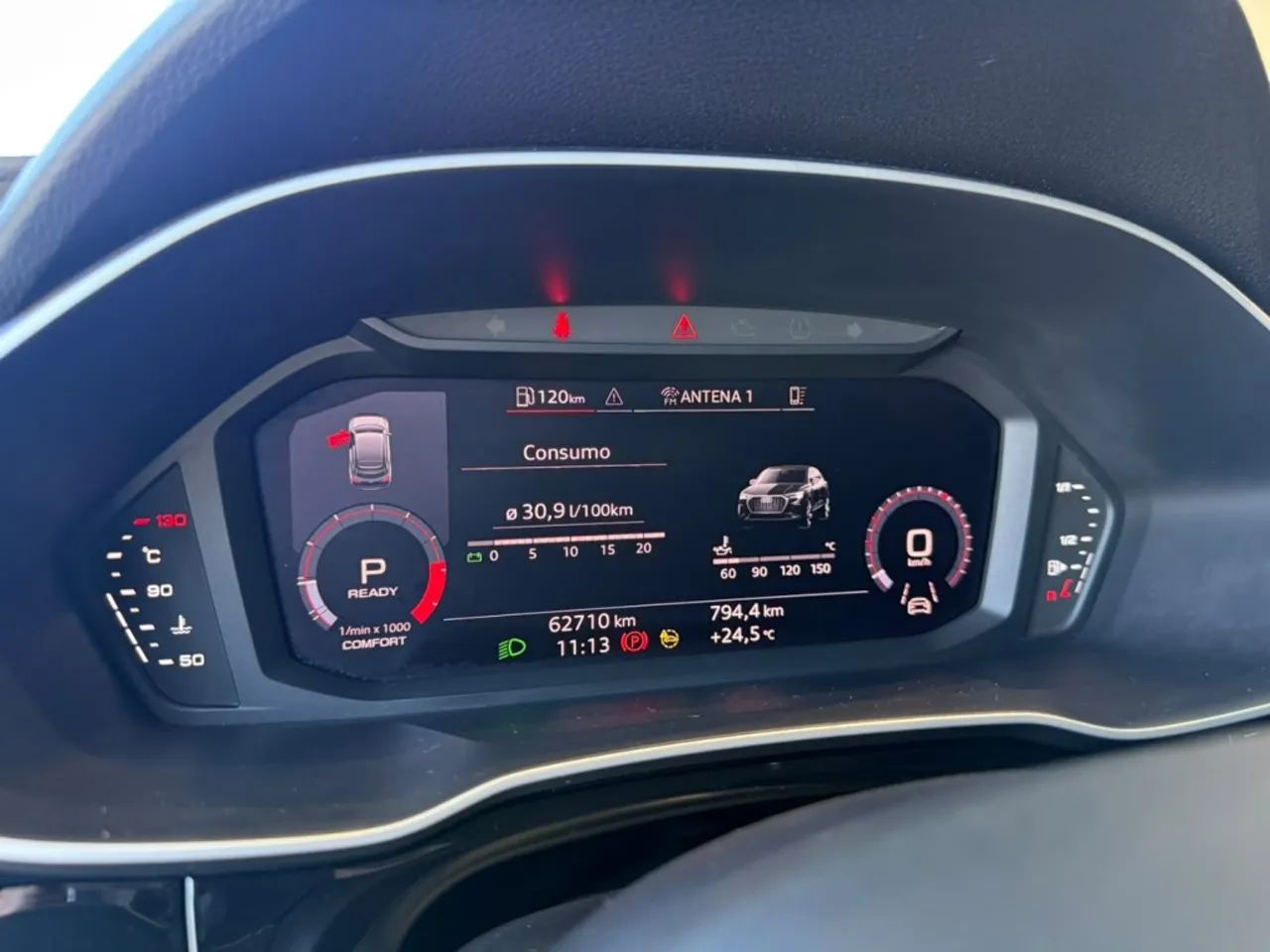 Audi Q3 SPB Perf. Black 2.0 TFSI Tipt. Quat., foto 16 de 18
