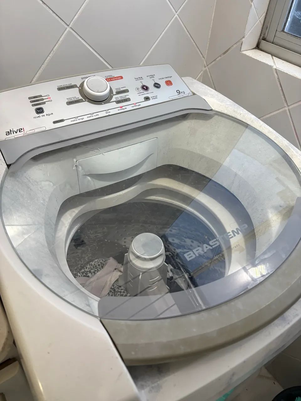 Maquina de lavar funcionando - Foto 4