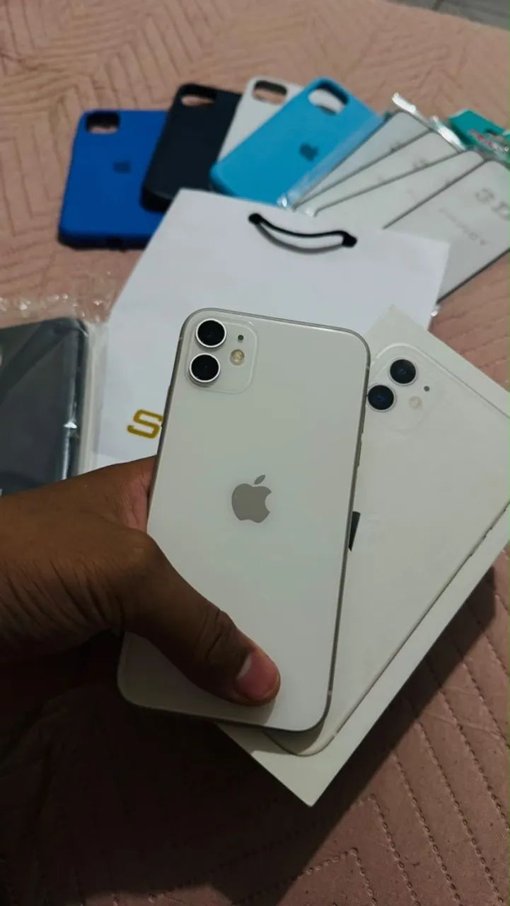 iPhone 11 256gb bateria 87% com caixa original + 5 capinhas 4 películas   - Foto 2
