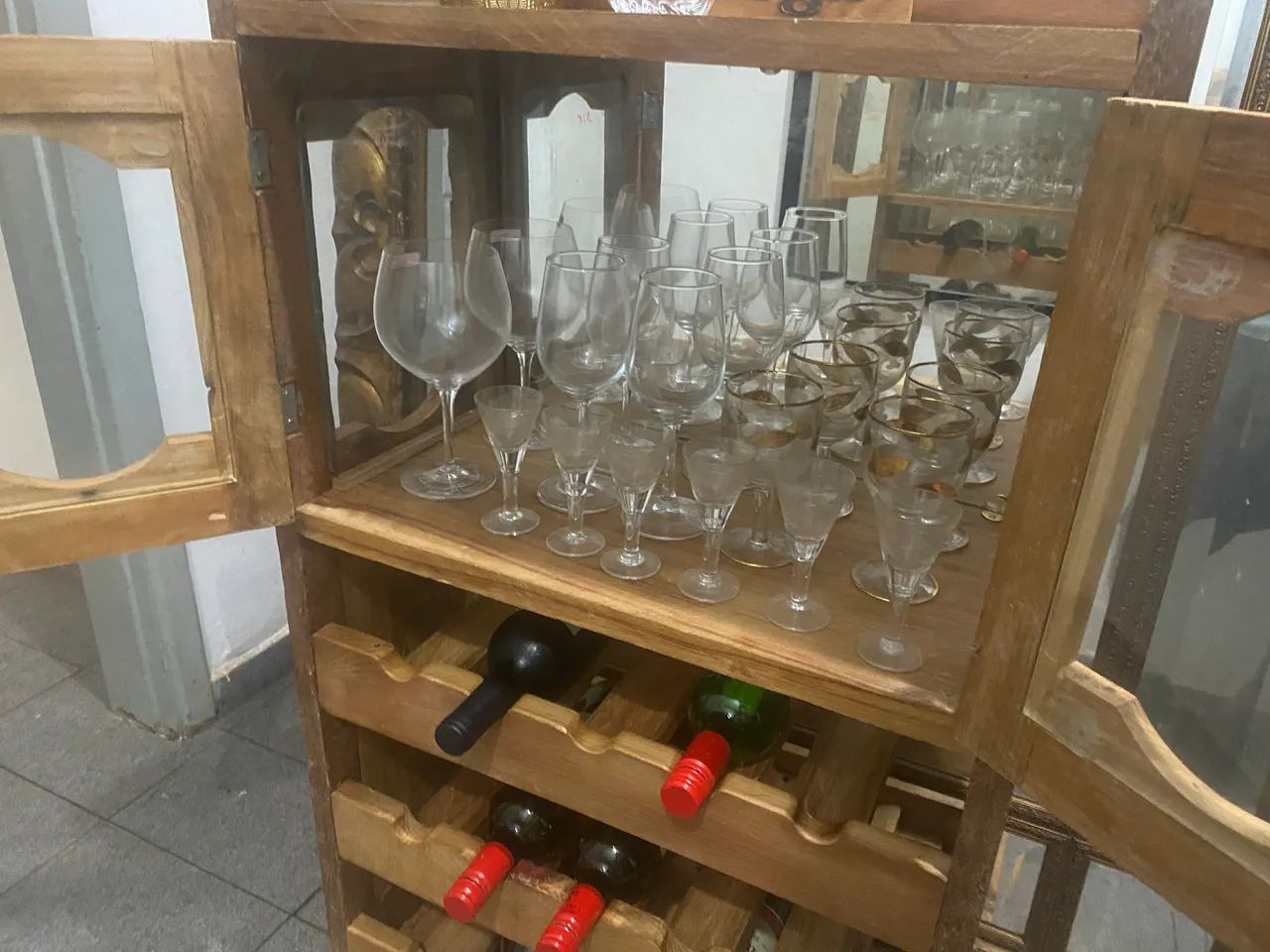 Adega de Peroba - Foto 2
