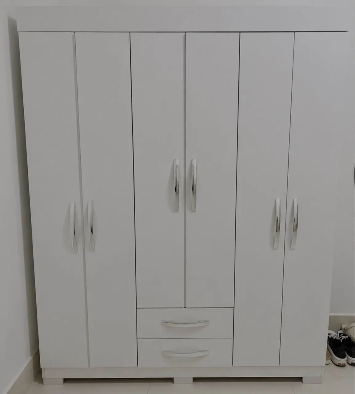 GUARDA ROUPA BRANCO SEMI NOVO 