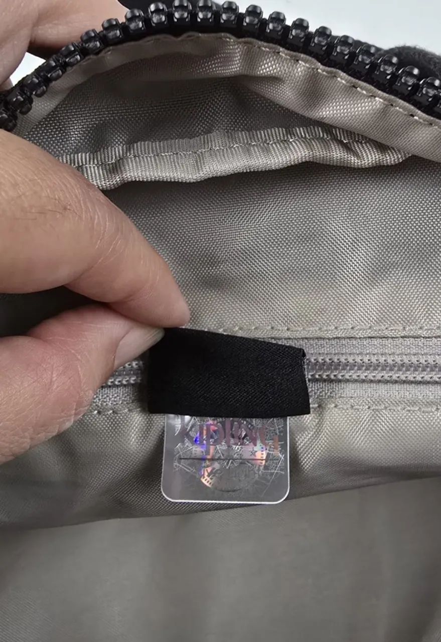 Bolsa De Ombro Kipling Defea 5 Bolsos Externos Original - Foto 3