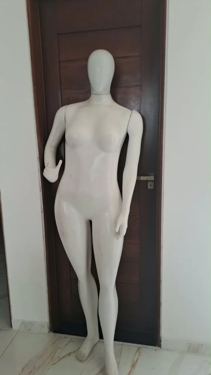 Manequim plus size (usada)
