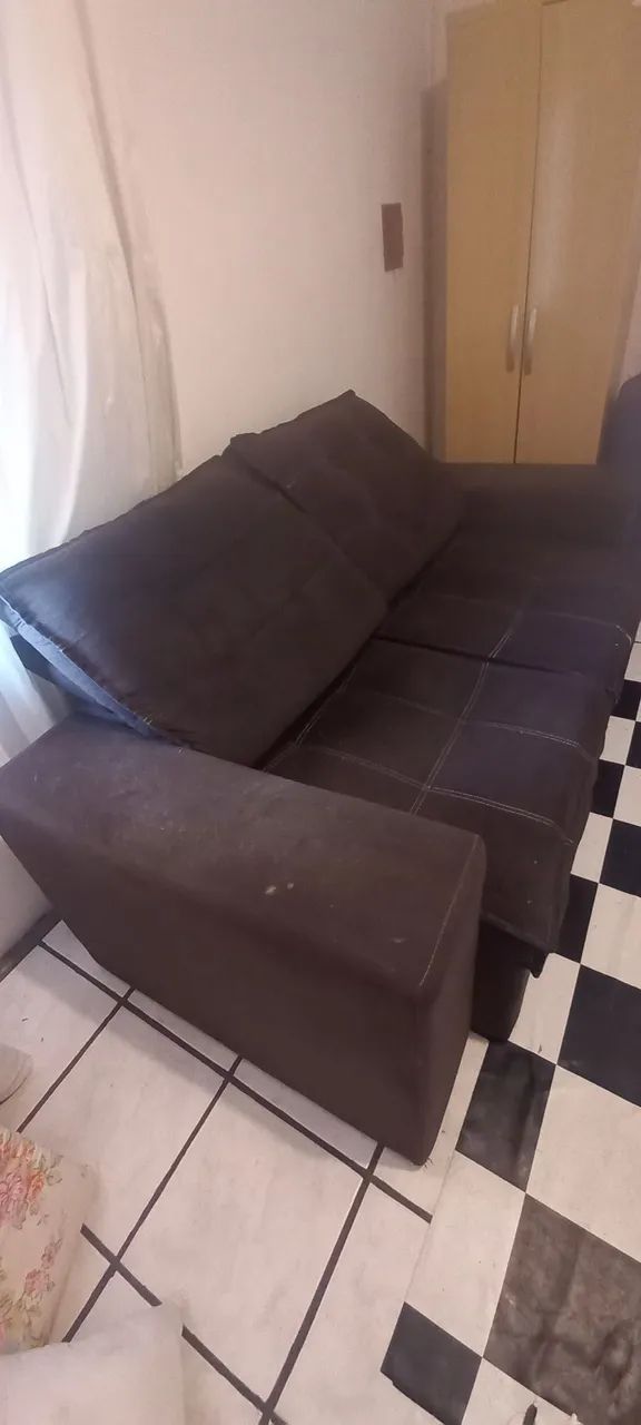 Sofá retrátil e reclinável