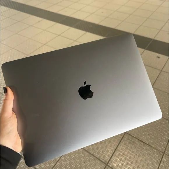 MacBook Pro 2017 - 256GB Retina Original  - Foto 3