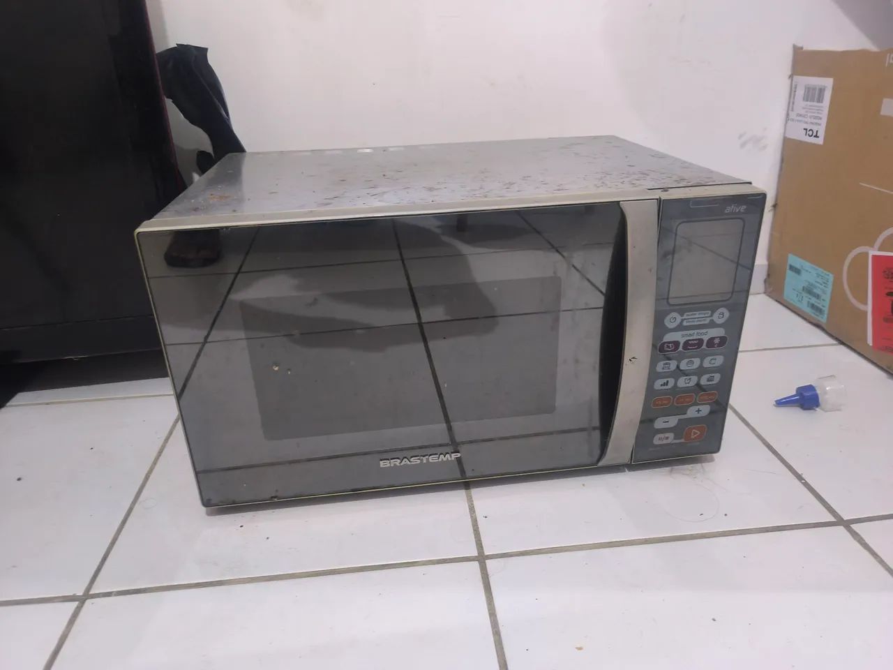 Vendo Microondas Brastemp Ative inox grill - 220v - Foto 4