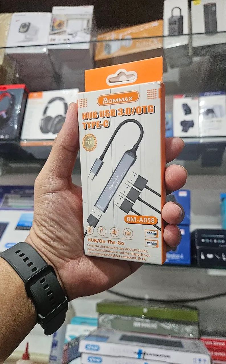 Adaptador hub tipo C bommax 4 entradas 