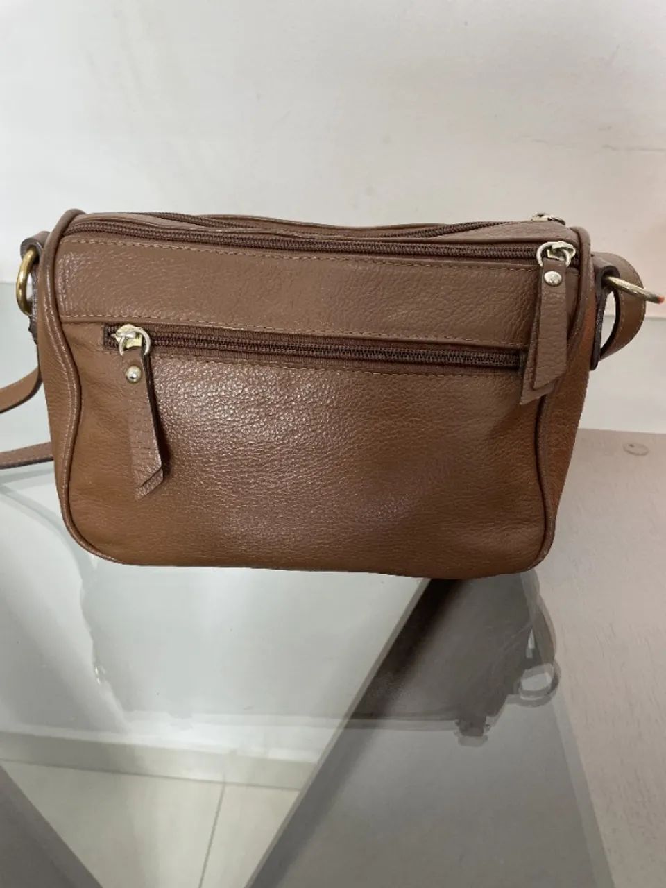 Bolsa Lê Postiche em couro marrom - Foto 2