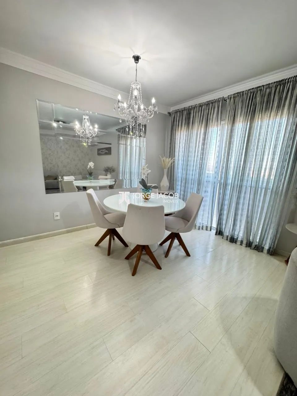 Apartamento Mobiliado para Locação  Edifício Jardim Emília